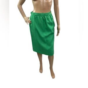 Johnny B Women’s Size 10 Solid Green Knee Length Straight Career Skirt